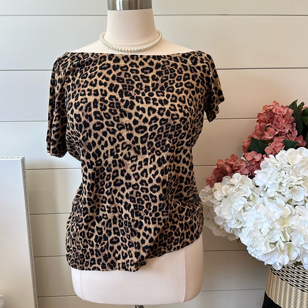 Torrid off shoulder leopard cheetah print t shirt 1X
